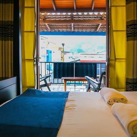 Dhawalagiri Inn Kandy Exteriör bild